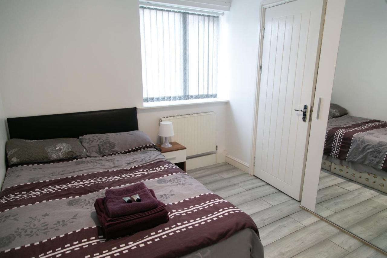 Hills View Apartments 맨체스터 외부 사진